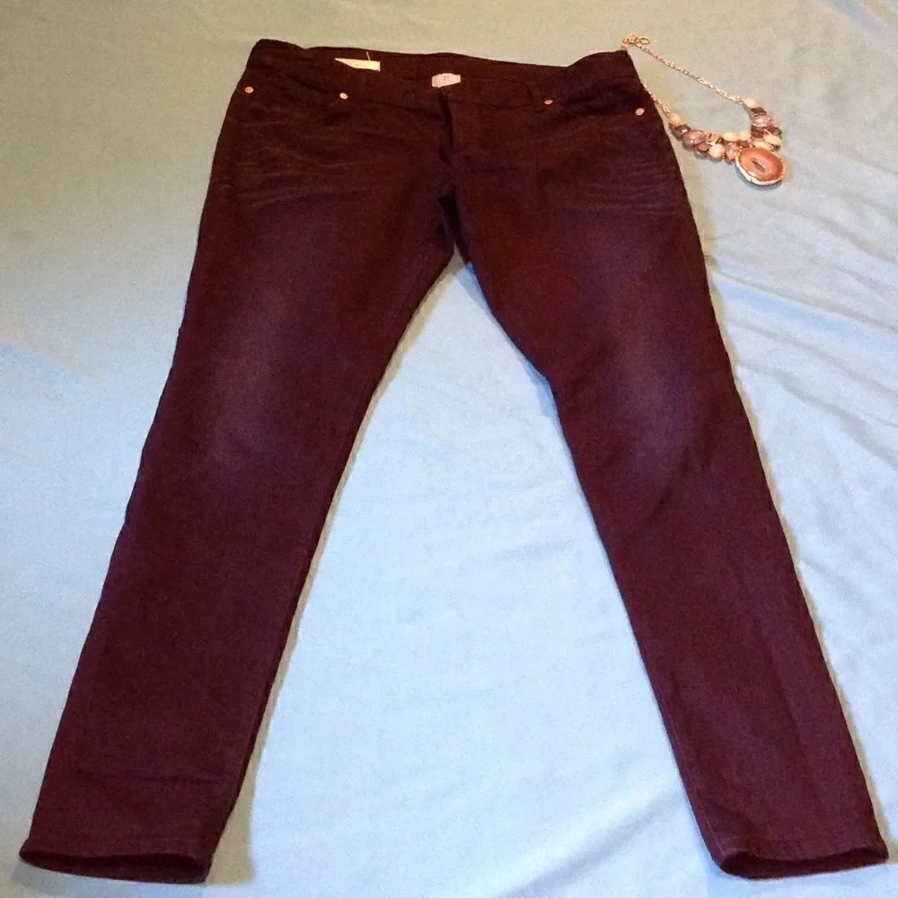 Ladies denim leggings in size 17 by Decree